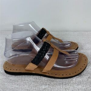 UGG Womens Flip Flop Sandals Leather Strappy‎ Tan Black Size 7 Summer Beach